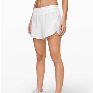 Lulu lemon track that short 5” white